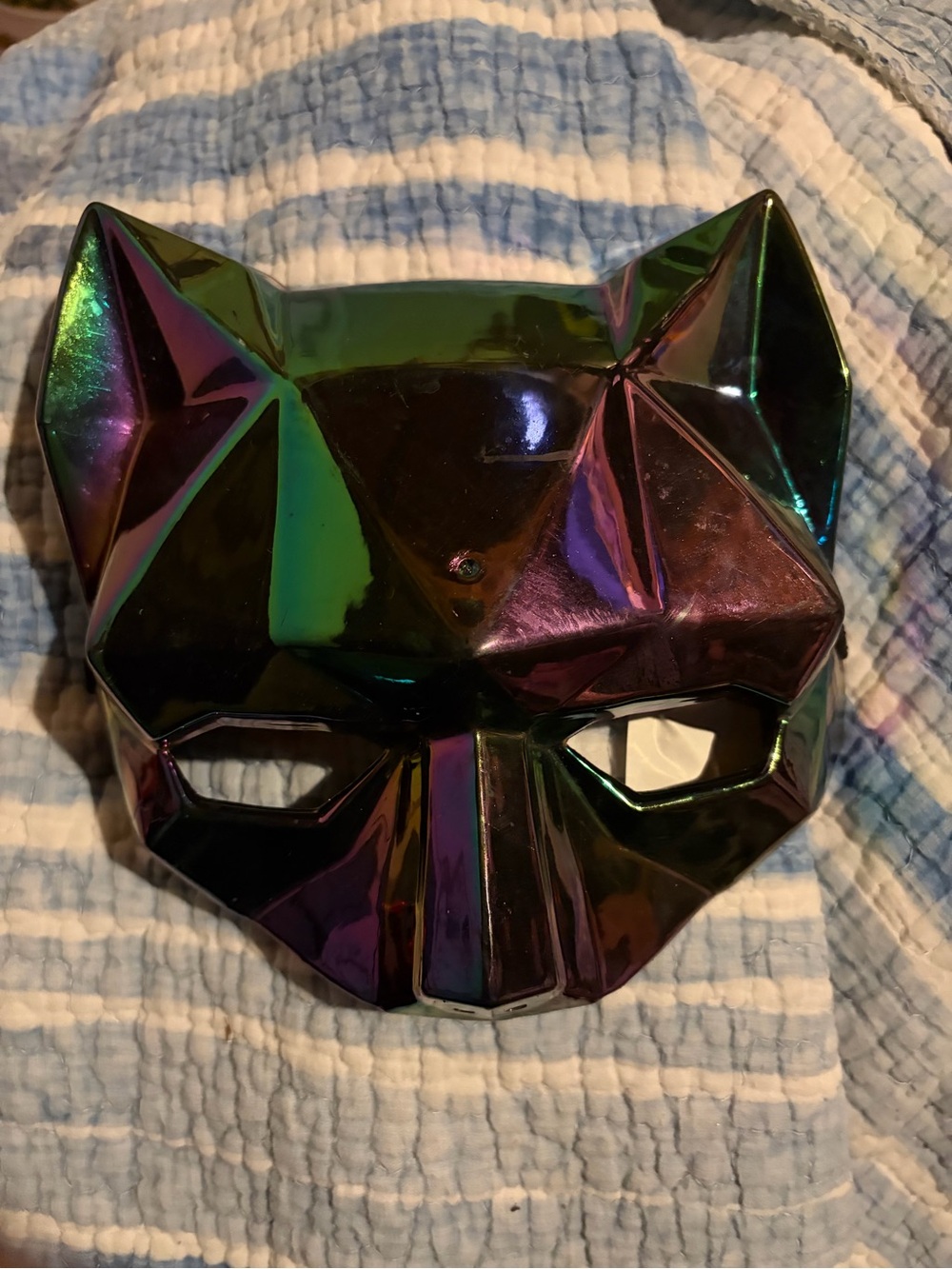 Target Iridescent Geometric Cat Mask - Green, Purple, Blue